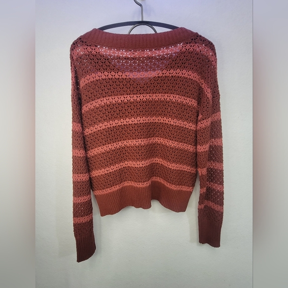 Melrose & Market Stripe V-Neck Pointelle Sweater In Rust-Red Stripe Size Small - Picture 3 of 10